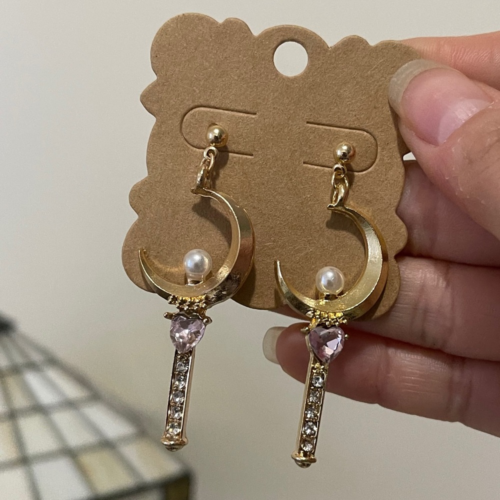 Sailor moon moon stock earrings